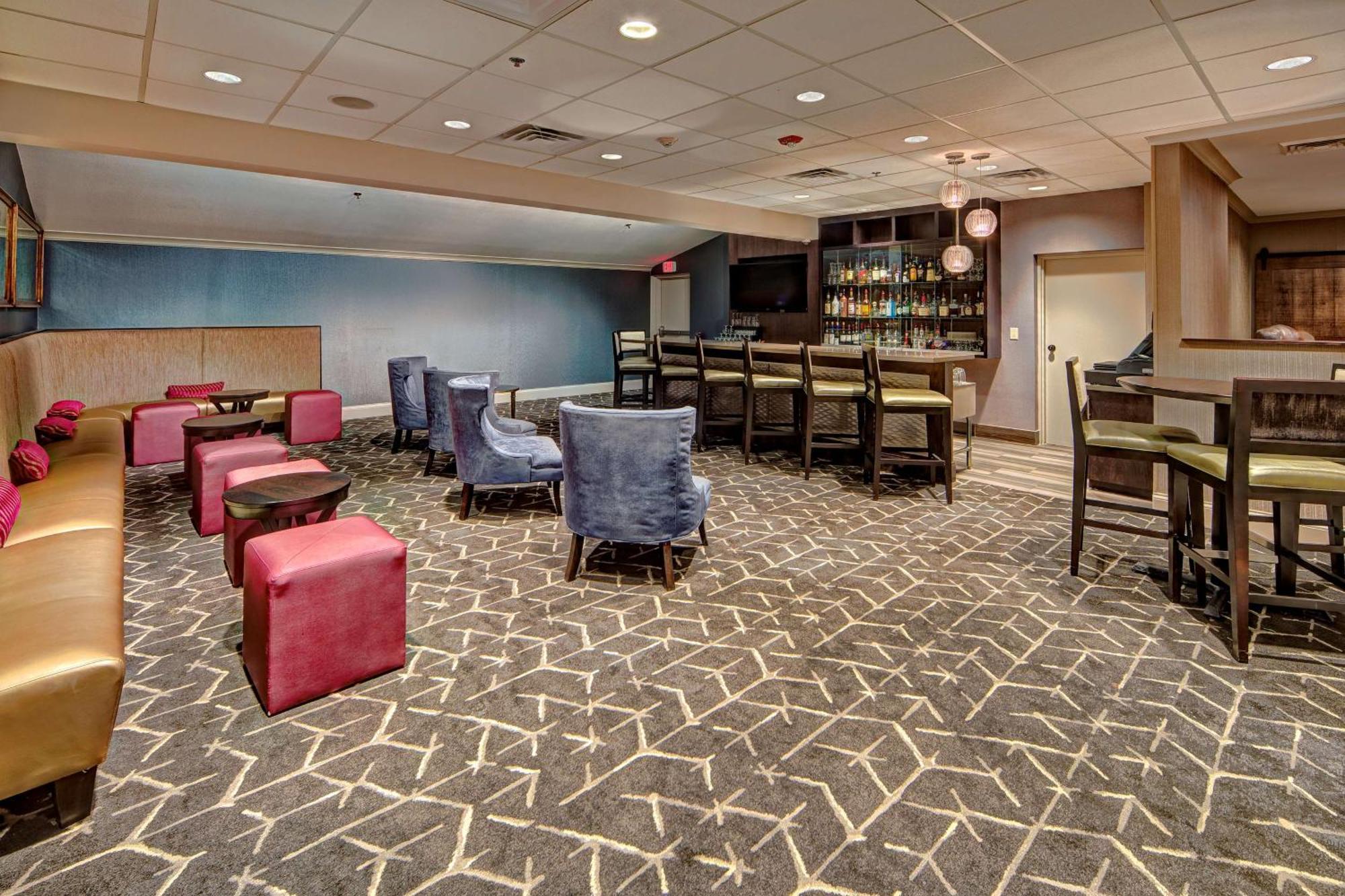 Doubletree By Hilton Decatur Riverfront Exterior foto